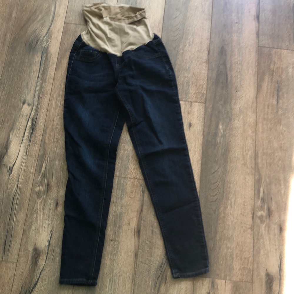 Maternity stretchy jeans